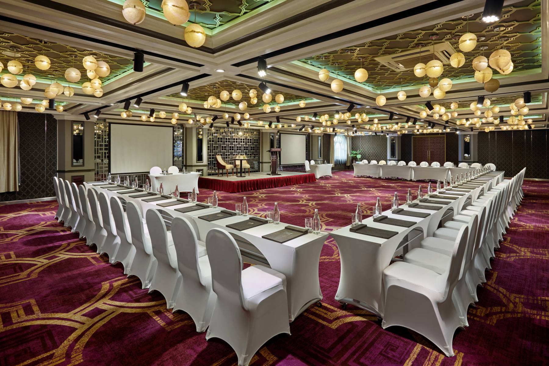 Thu-Bon-Ballroom_U-Shape_02