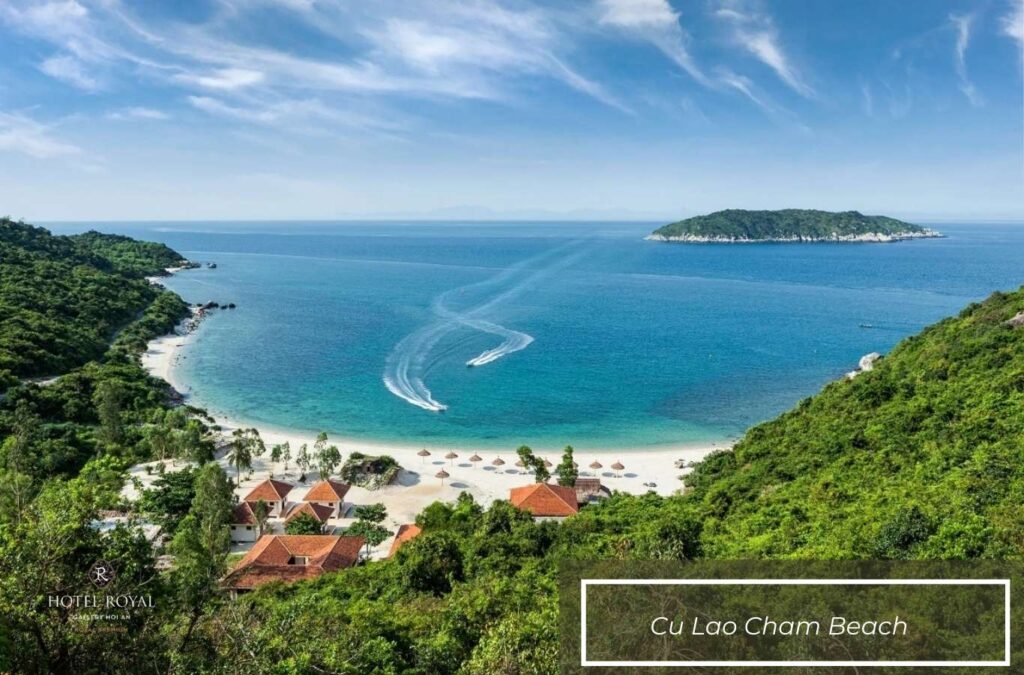The beauty of Cu Lao Cham Beach seen from above
