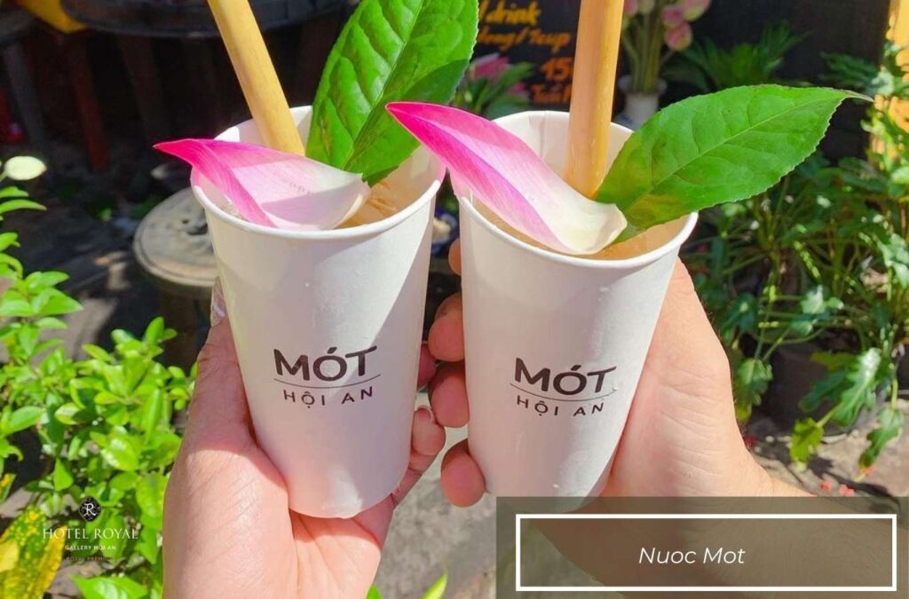 Nuoc Mot is the most popular herbal cooling drink in Hoi An
