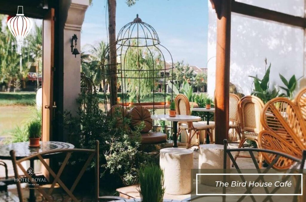 The Bird House Café