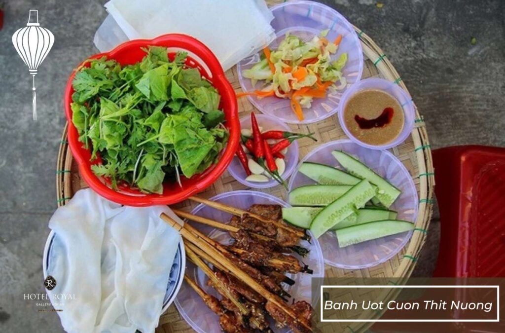Banh uot cuon thit nuong is a perfect choice for breakfast or a cool afternoon meal in Hoi An.