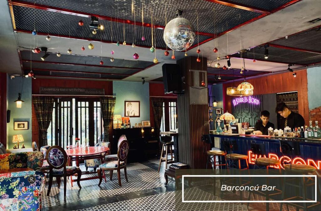 Barconcú Bar has a classic design, rich with Hoi An’s vibe.