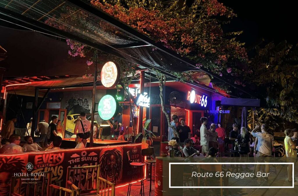 Route 66 Reggae Bar at night.