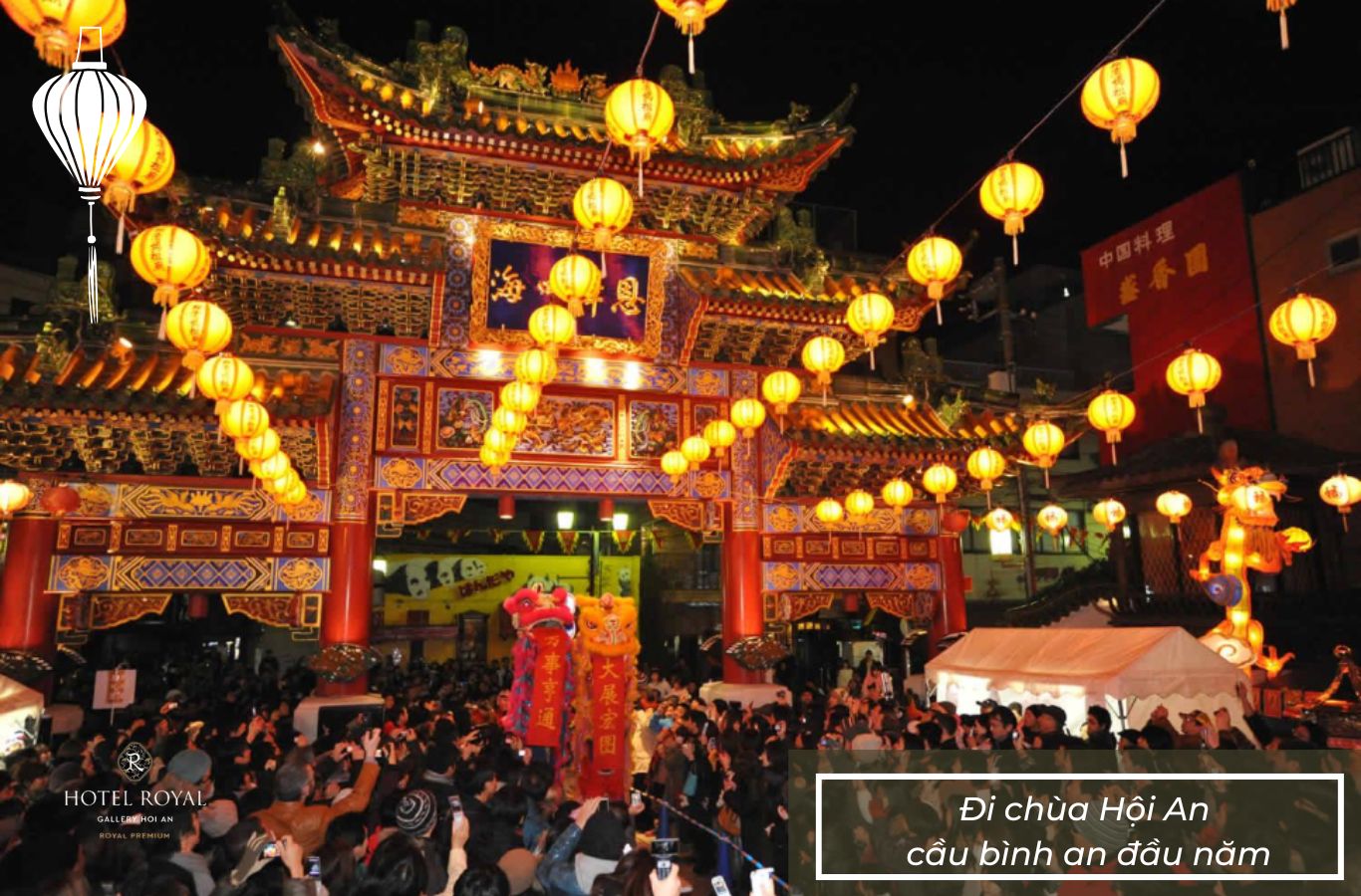 Cùng người thân cầu nguyện cho một năm mới sung túc tại Hội An