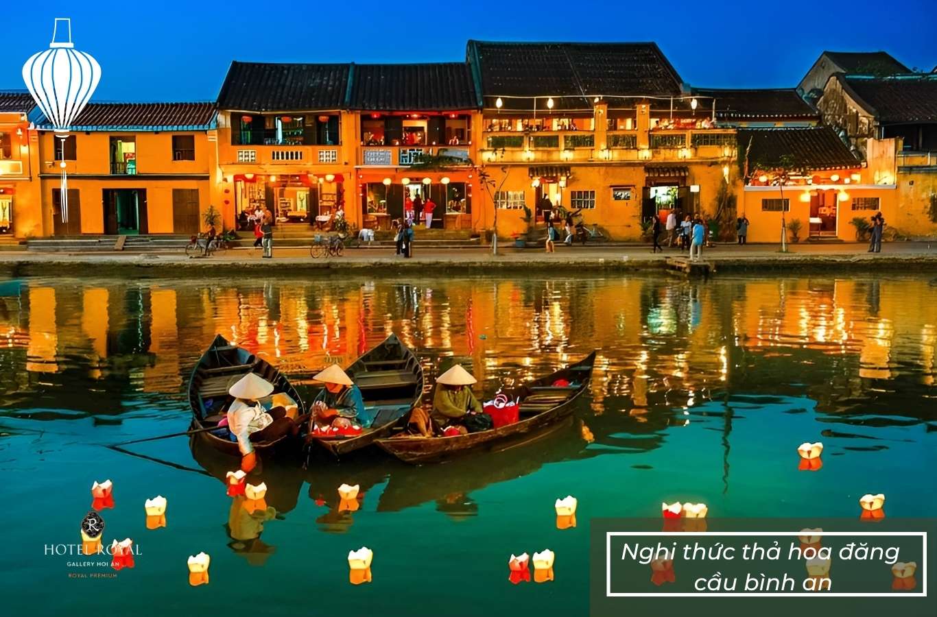 Tham gia nghi thức thả hoa đăng cầu bình an tại lễ hội
